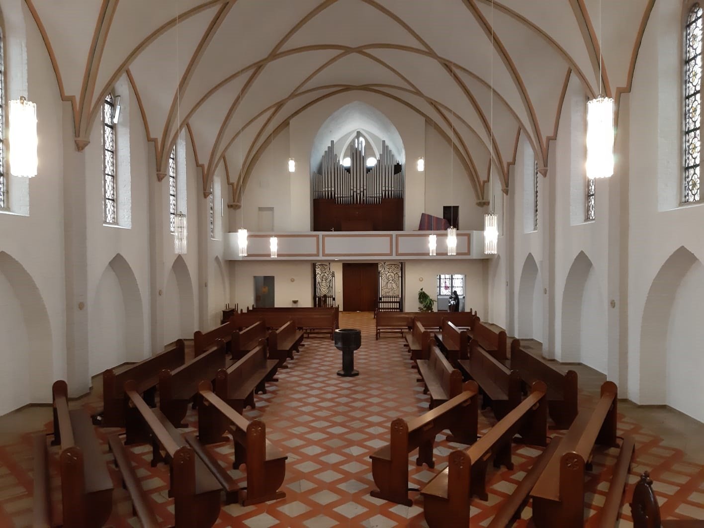 Innenraum_Jugendkirche _Kardorf (c) Silvio Eick